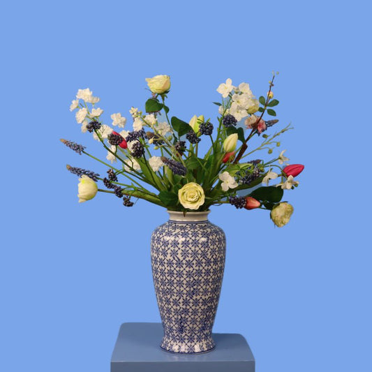 M - Dionne | Kersten vaas met kunstbloemen | Medium