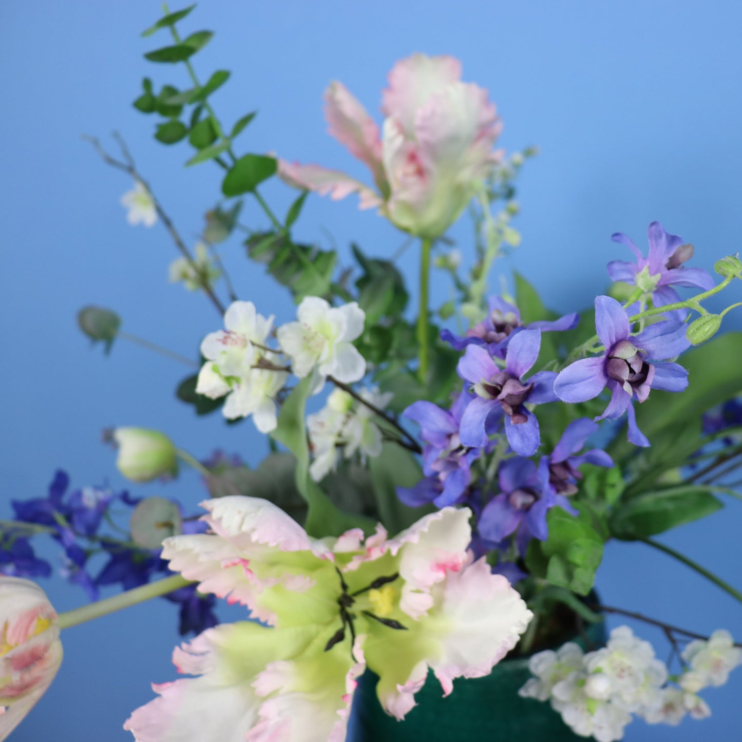 L - Valerie | Serax vaas met kunstbloemen | Large