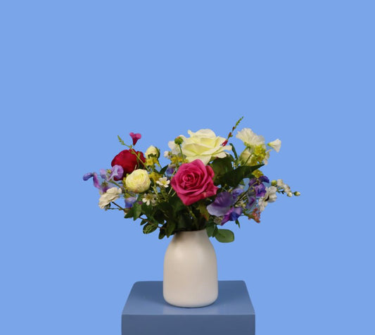 M - Anneke | Witte vaas met kunstbloemen | Medium