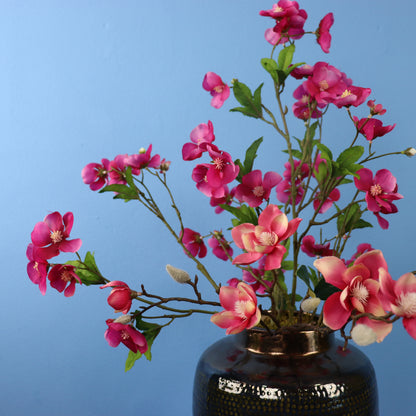 Kunstboeket Ans in donkerbruine glanzende vintage vaas, maat L – Reflower, abonnement op kunstbloemen
