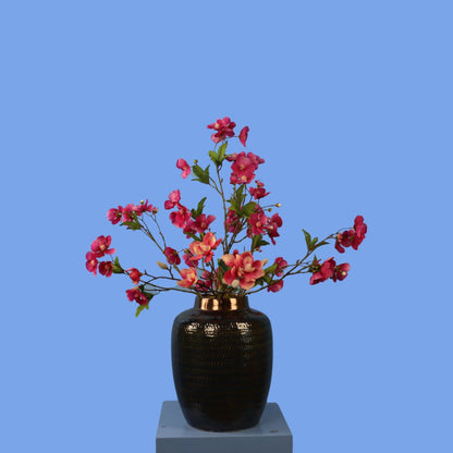 Kunstboeket Ans in donkerbruine glanzende vintage vaas, maat L – Reflower, abonnement op kunstbloemen