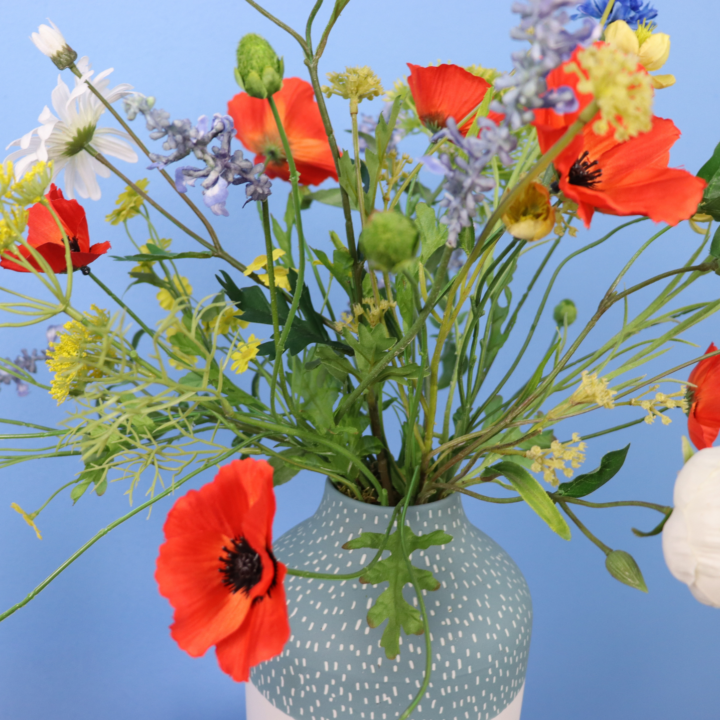 M - Tycho | Studio Harm & Elke vaas met kunstbloemen | Medium