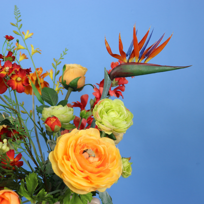 Kunstboeket Vieve in zandkleurige Return to Sender kanvaas met oor, maat XL – Reflower, abonnement op kunstbloemen