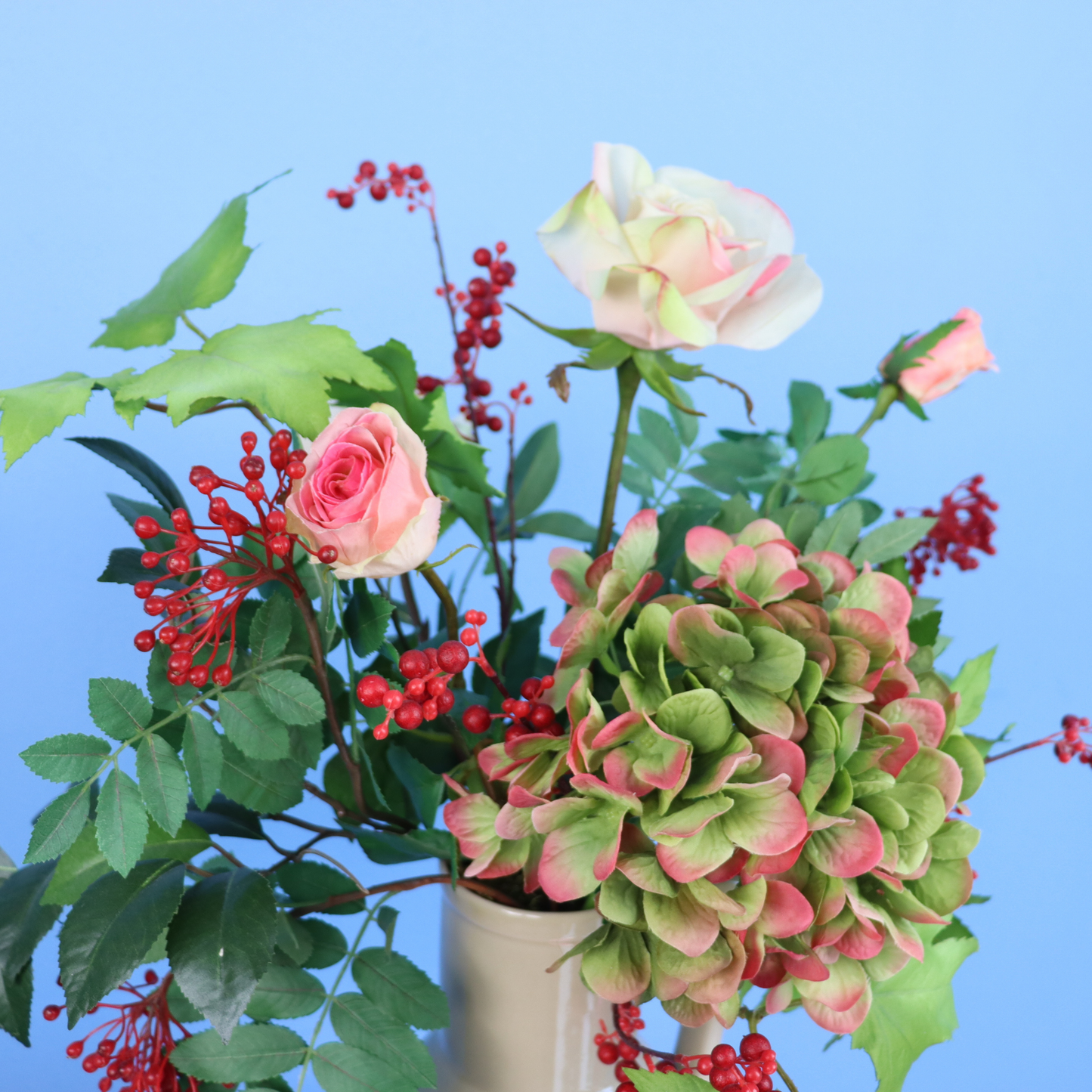 L - Paulien | Return to Sender vaas met kunstbloemen | Large