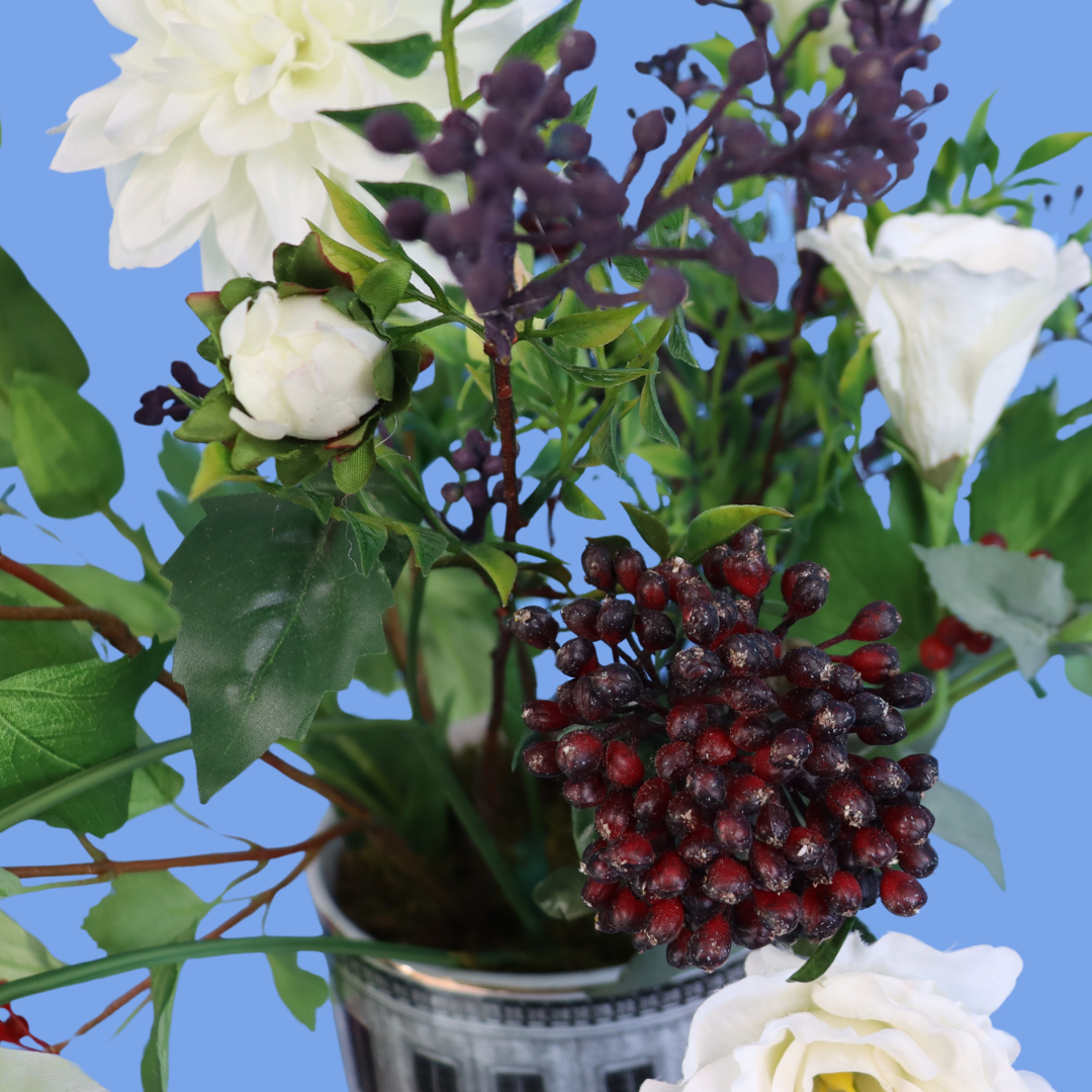 Kunstboeket Morris in zwart-witte vintage vaas met grafisch patroon, maat L – Reflower, abonnement op kunstbloemen