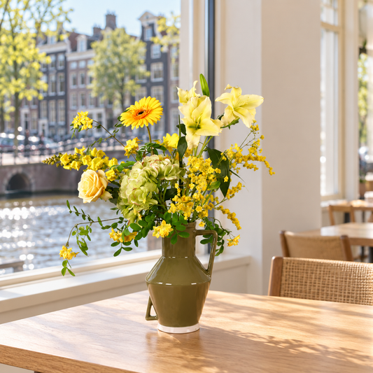 M - Ravi | Return to Sender vaas met kunstbloemen | Medium