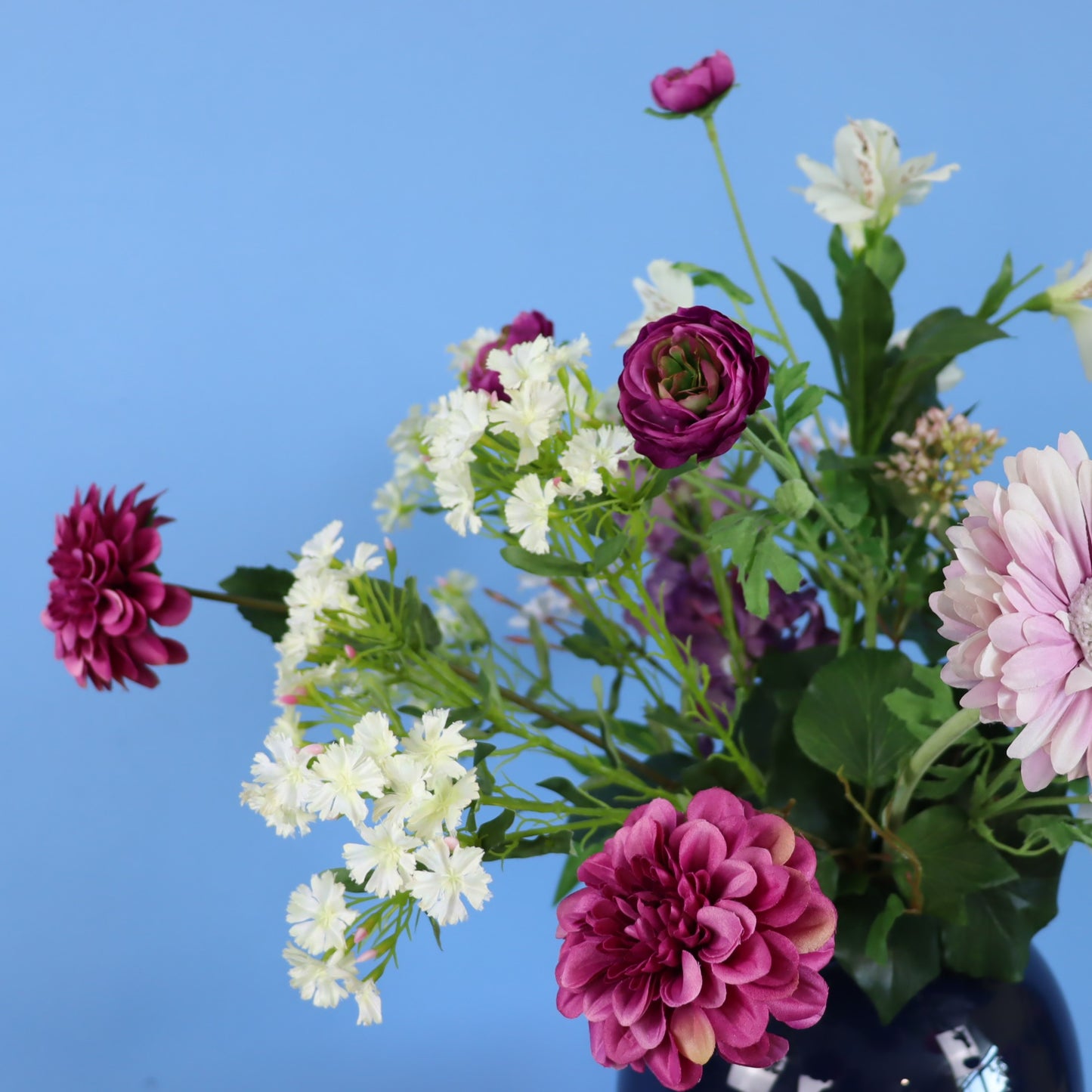 M - Raven - Pip vaas