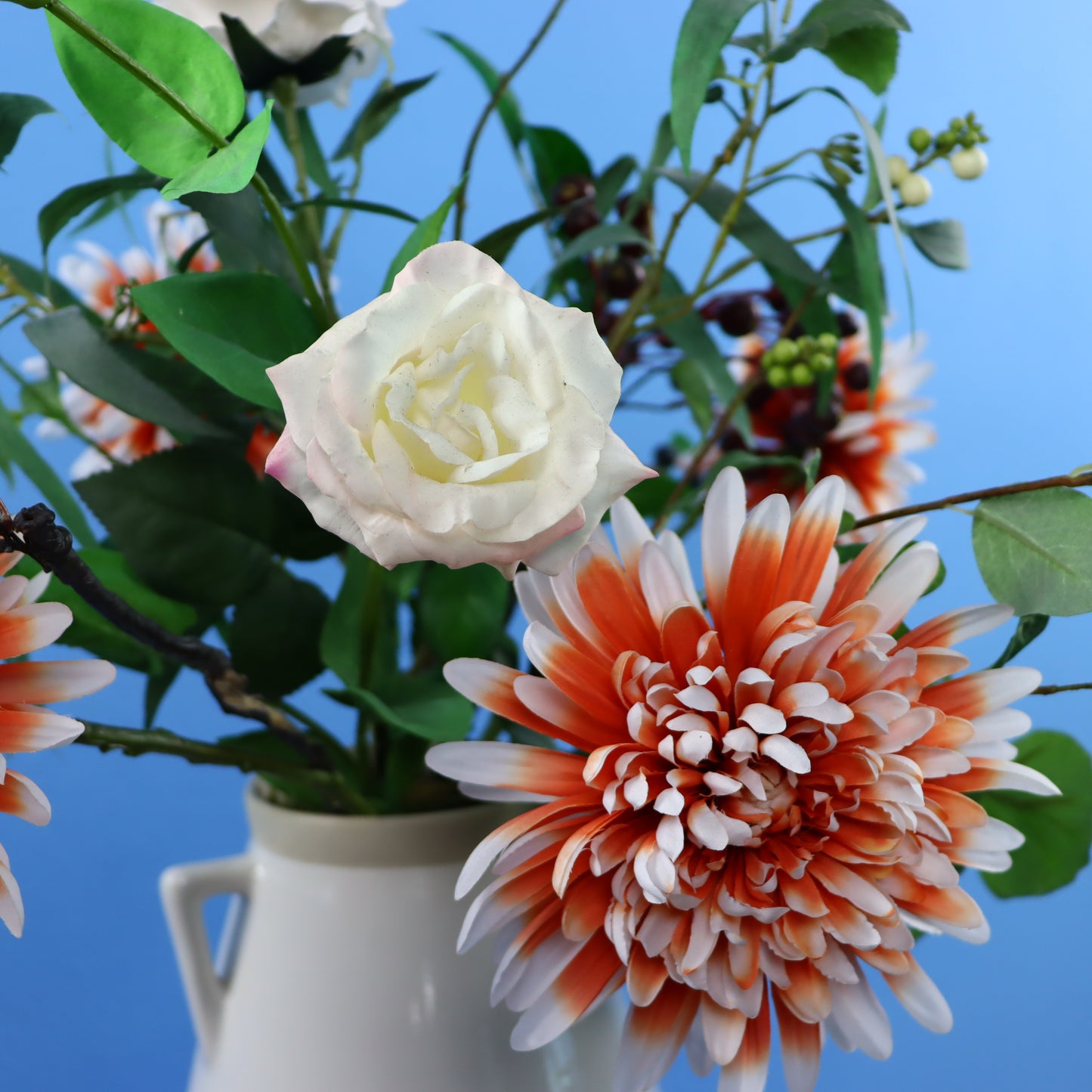 L - Tibo | Return to Sender vaas met kunstbloemen | Large