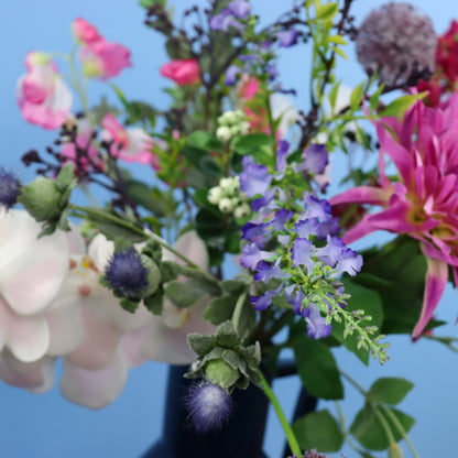 L - Marisse | Return to Sender vaas met kunstbloemen | Large