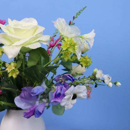 M - Anneke | Witte vaas met kunstbloemen | Medium