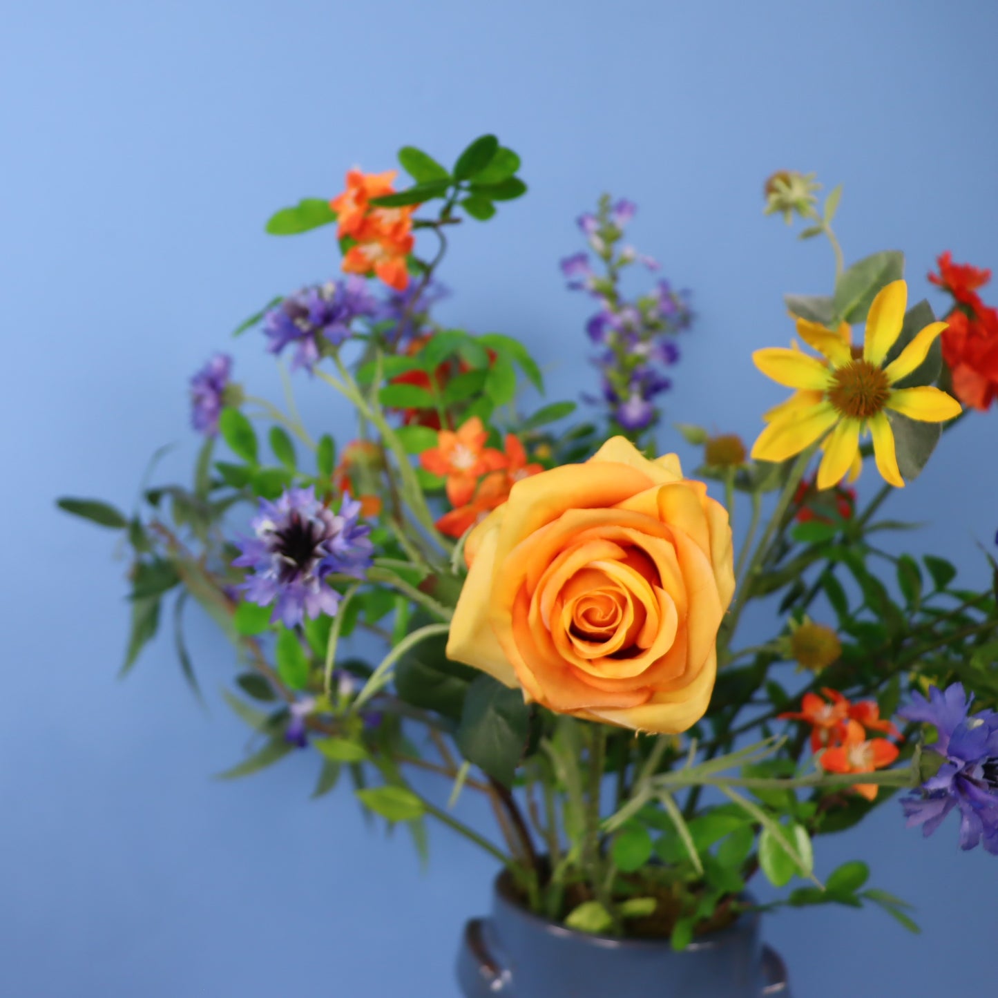 L - Jelmer | Serax vaas met kunstbloemen | Large