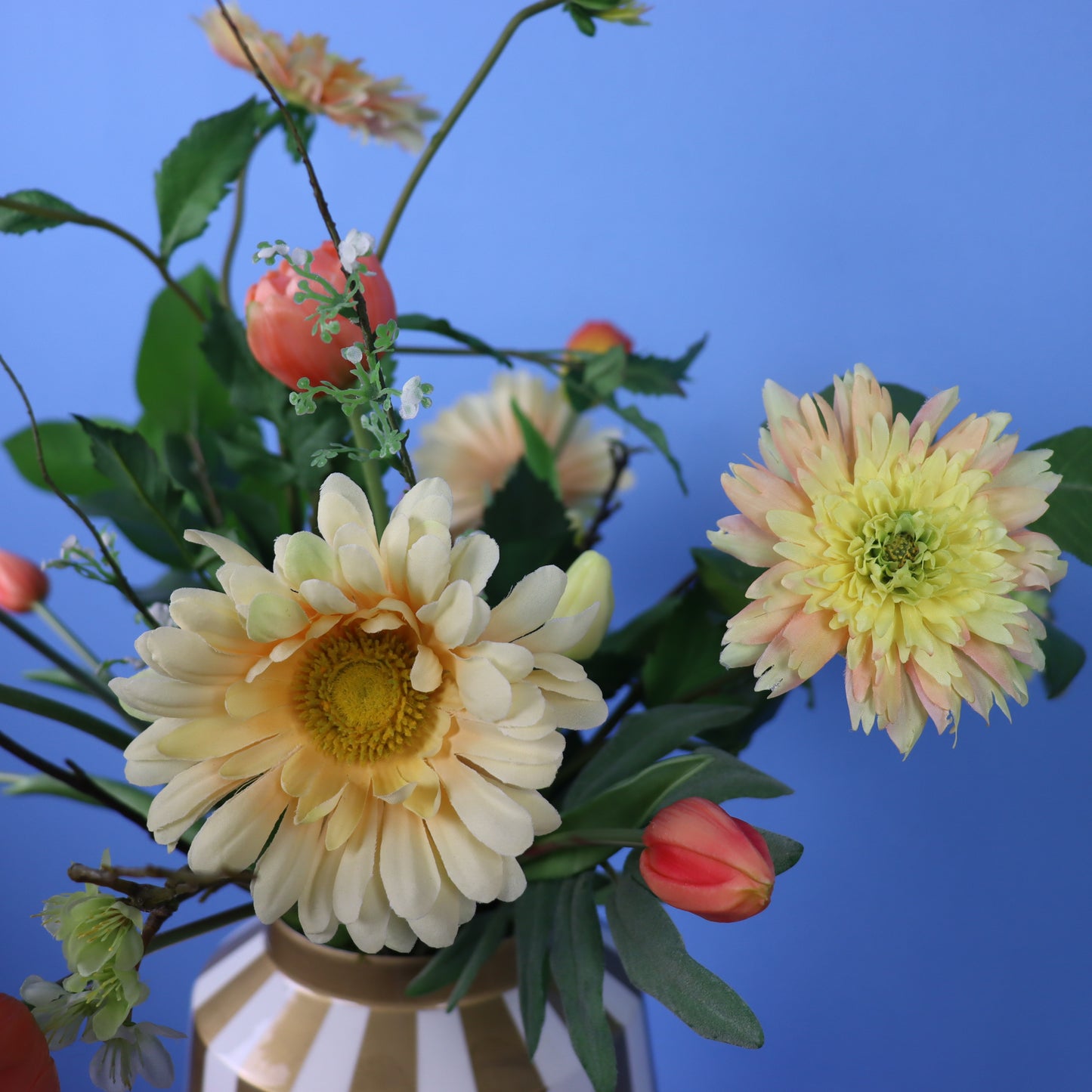 L - Suus | Pip Studio vaas met kunstbloemen | Large