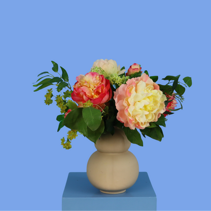 Kicky – beige Celaine Concepts vaas met kunstbloemen (detail), maat Medium – Reflower