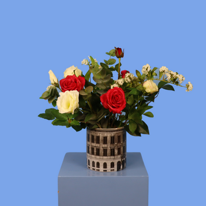 M - Molly | Vintage vaas met kunstbloemen | Medium