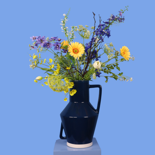 Kunstboeket Nino in Return to Sender vaas, maat XL – Reflower