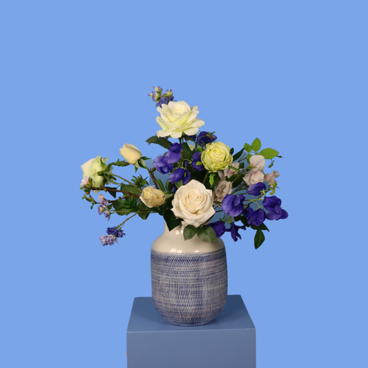 L - Oscar | Pre-loved vaas met kunstbloemen | Large