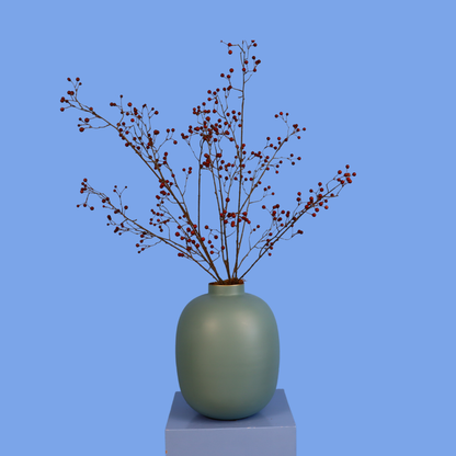 Kunstboeket Giles in saliegroene matte Pip Studio bolvaas, maat L – Reflower, abonnement op kunstbloemen