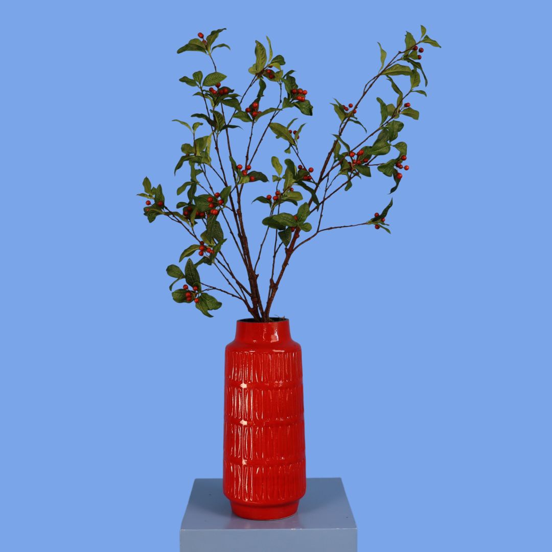 L - Pernille | Rode vaas met kunstbloemen | Large
